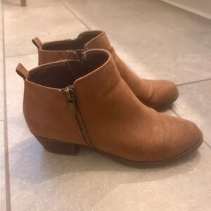 Carlos Santana Brown Ankle Boots Size 8.5